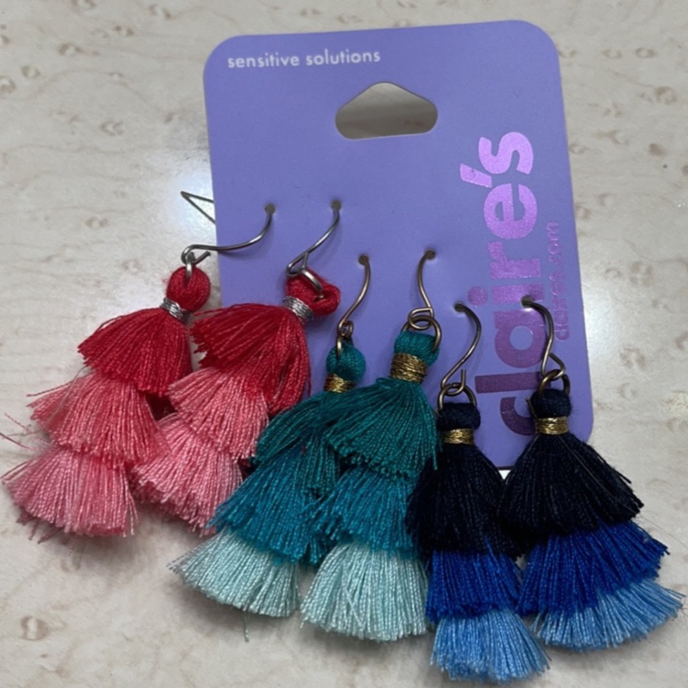 Claire’a Tassel Earrings